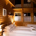 Four Seasons Apartman *