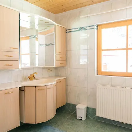 Four Seasons Apartman Lackenhof