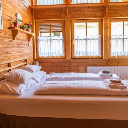 Four Seasons Apartman Lackenhof