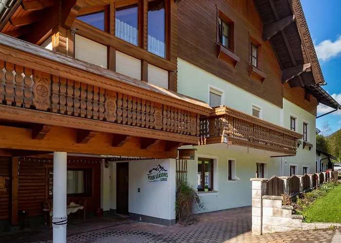 Four Seasons Apartamento