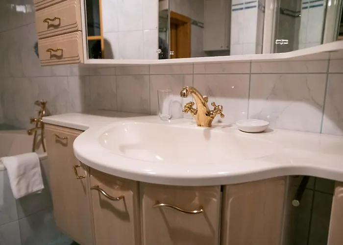 四季公寓 * 拉肯霍夫